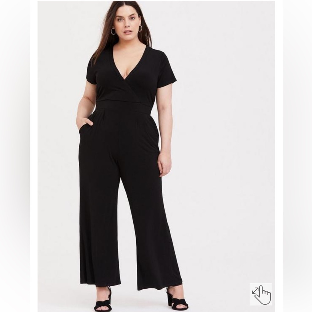 TORRID BLACK STUDIO KNIT WIDE LEG JUMPSUIT SIZE 1 NEW WITH TAGS